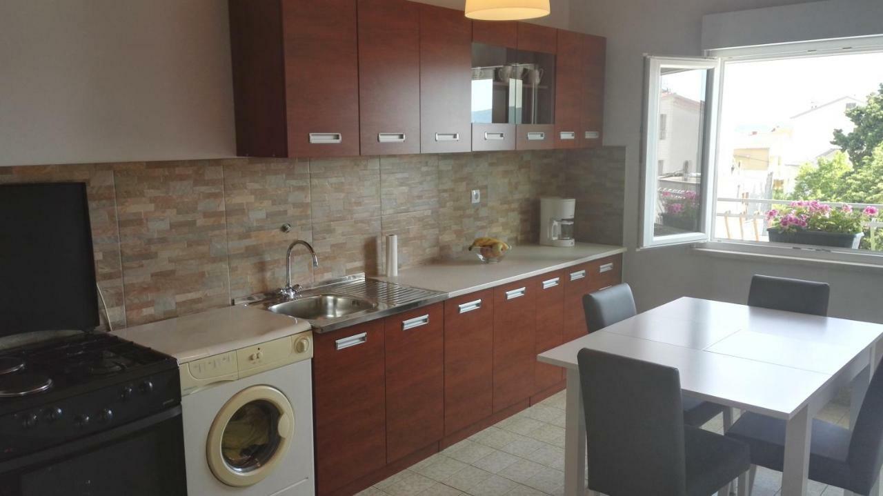 Apartmani Ljubica Kastela Luaran gambar