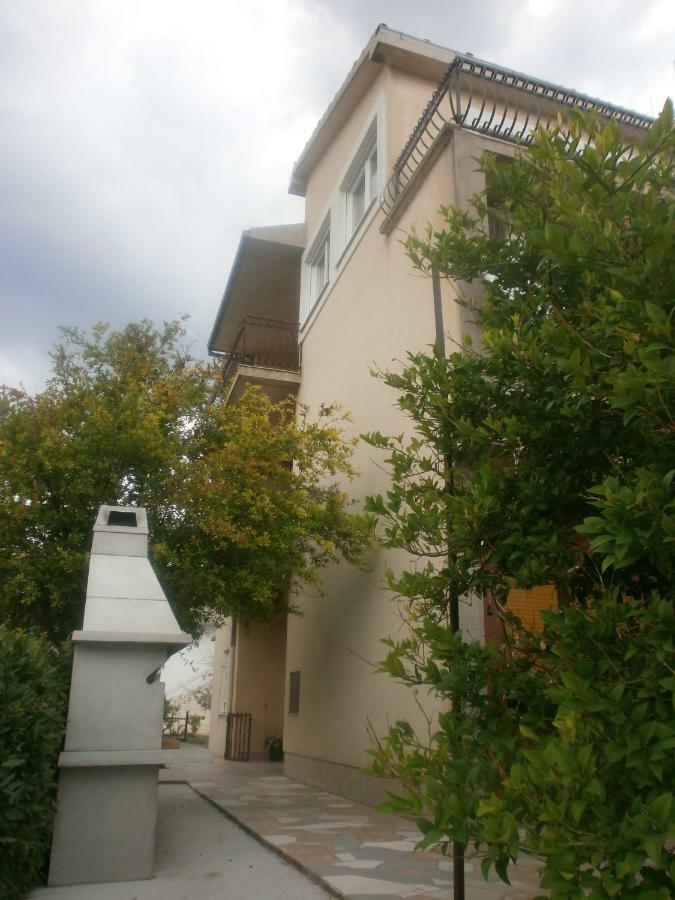 Apartmani Ljubica Kastela Luaran gambar